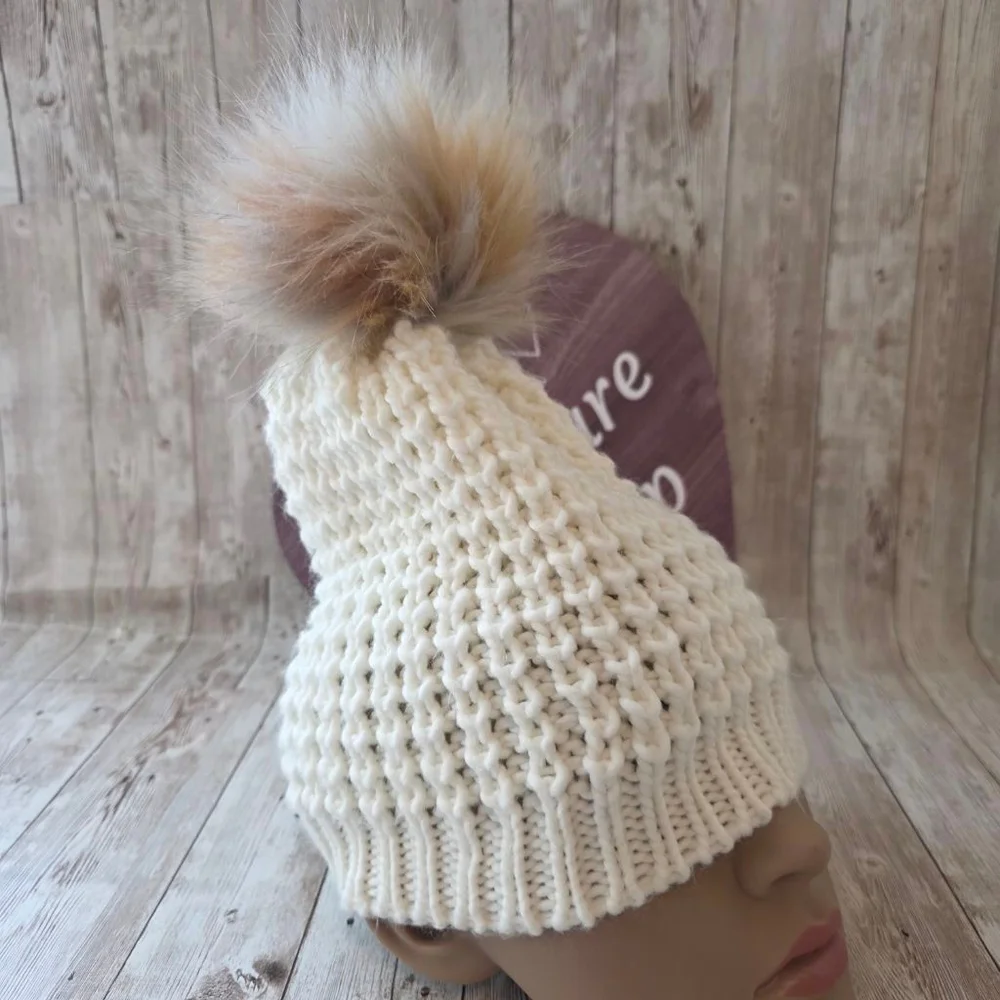Women's Berkshire Fashion Inc. White Knit Beanie Hat with Brown Faux Fur Pom NWO